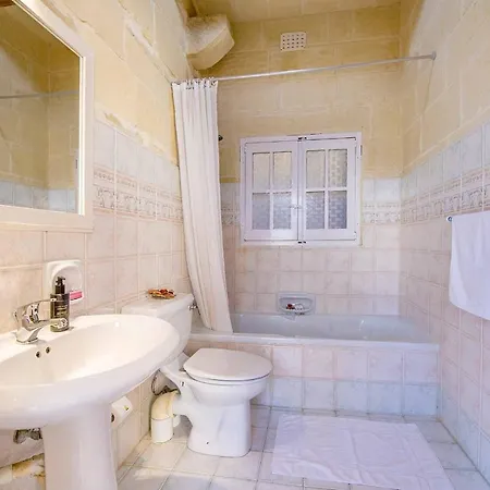 Ponderosa Casă la țară Għarb